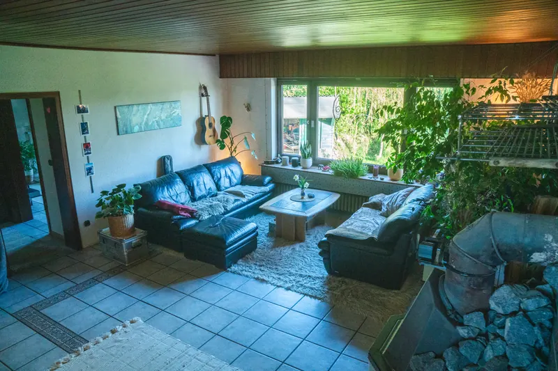 Wohnzimmer aus zweiter Perspektive, Übergangszone